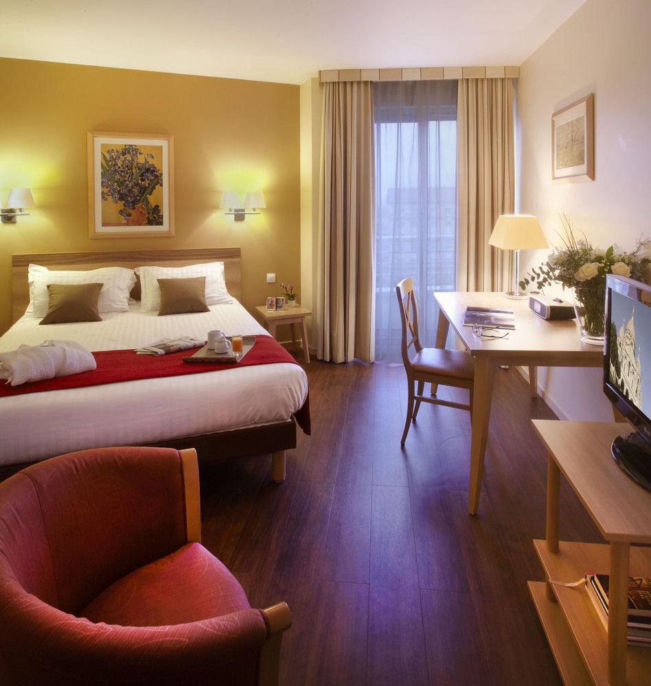 Residence Inn By Marriott Paris Didot Montparnasse Exterior foto